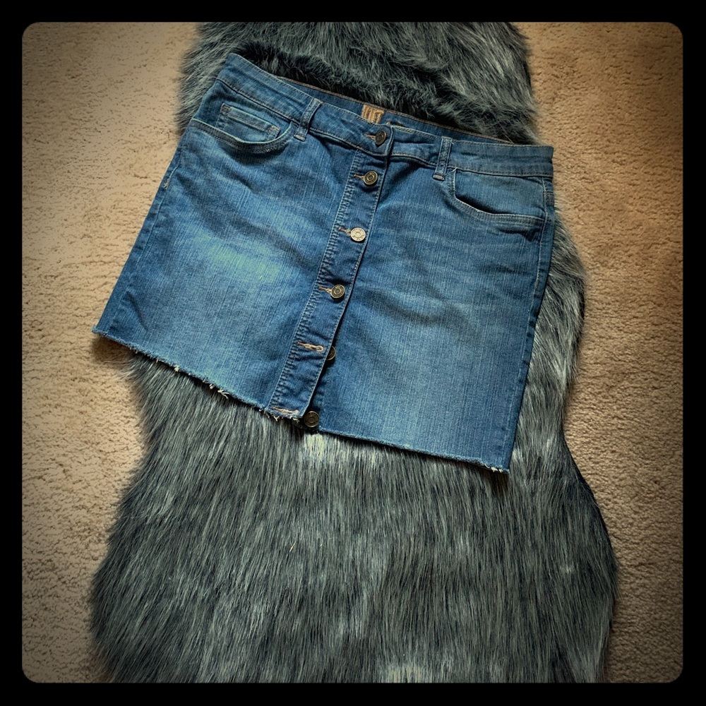 Mid-rise Denim Cut-off Skirt